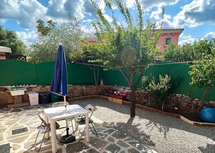 Iss Travel, Domo Magenta 2-bedrooms - With Private Outdoor Area