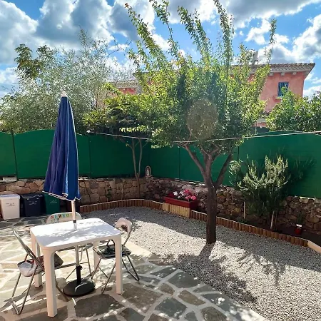 Iss Travel, Domo Magenta 2-bedrooms - With Private Outdoor Area