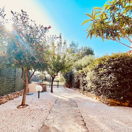 Iss Travel, Domo Magenta 2-bedrooms - With Private Outdoor Area San Teodoro (Sardinia)