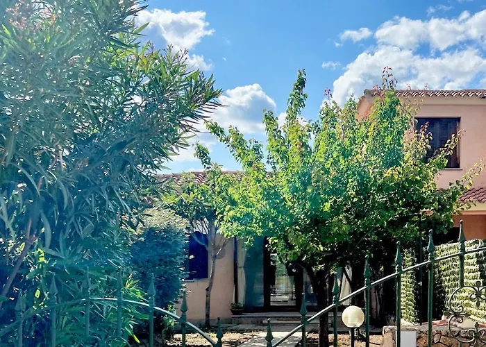 Iss Travel, Domo Magenta 2-bedrooms - With Private Outdoor Area Διαμέρισμα